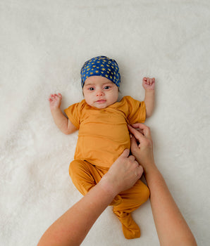 Wrap-A-Roo™ Wrap Opening Romper in Honeycomb