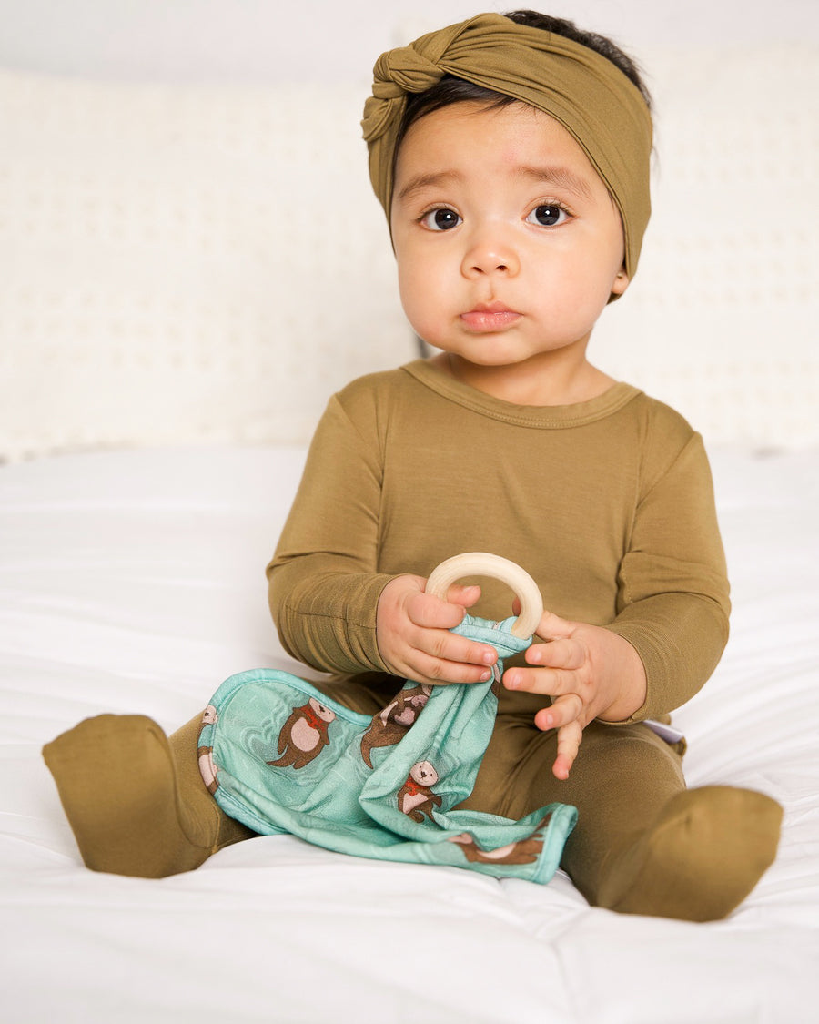 Lovey in Otters | Bamboo Viscose