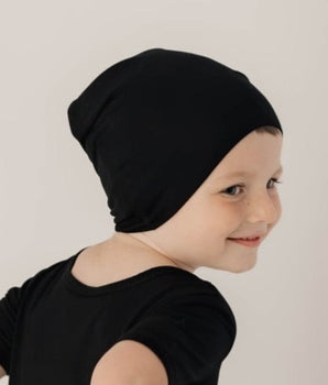 Beanie in Jet Black