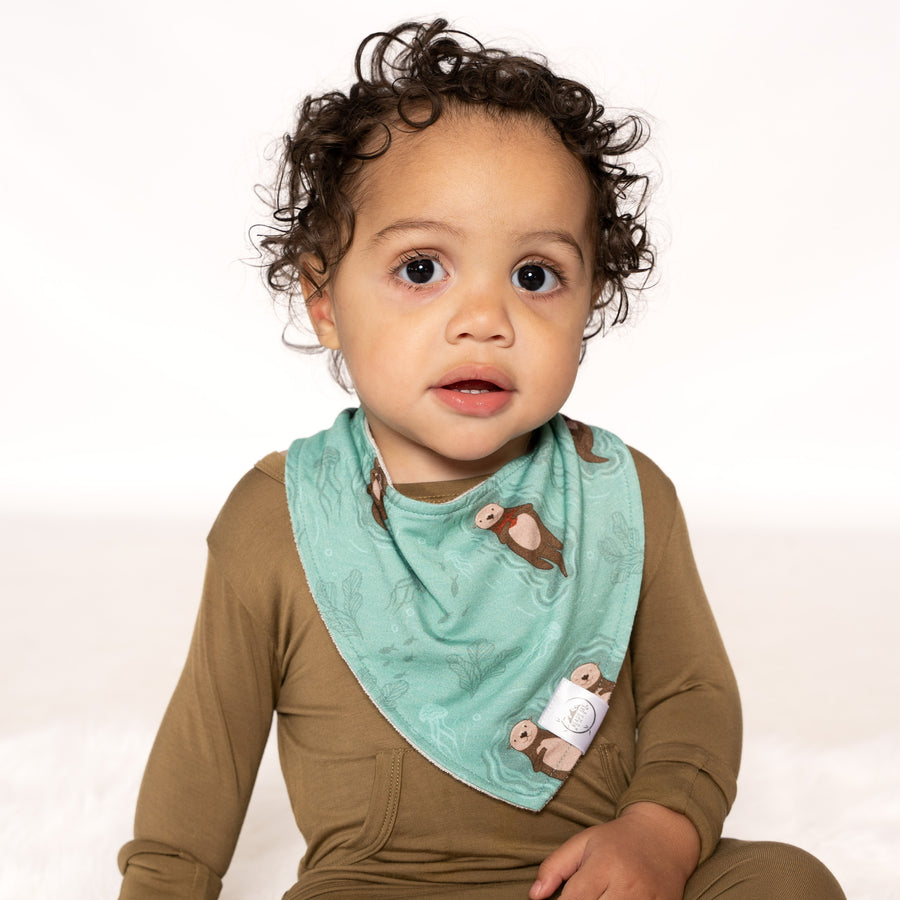 Bib in Otters | Bamboo Viscose