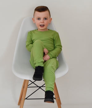 2 pc Loungewear Set in Ribbed Mantis