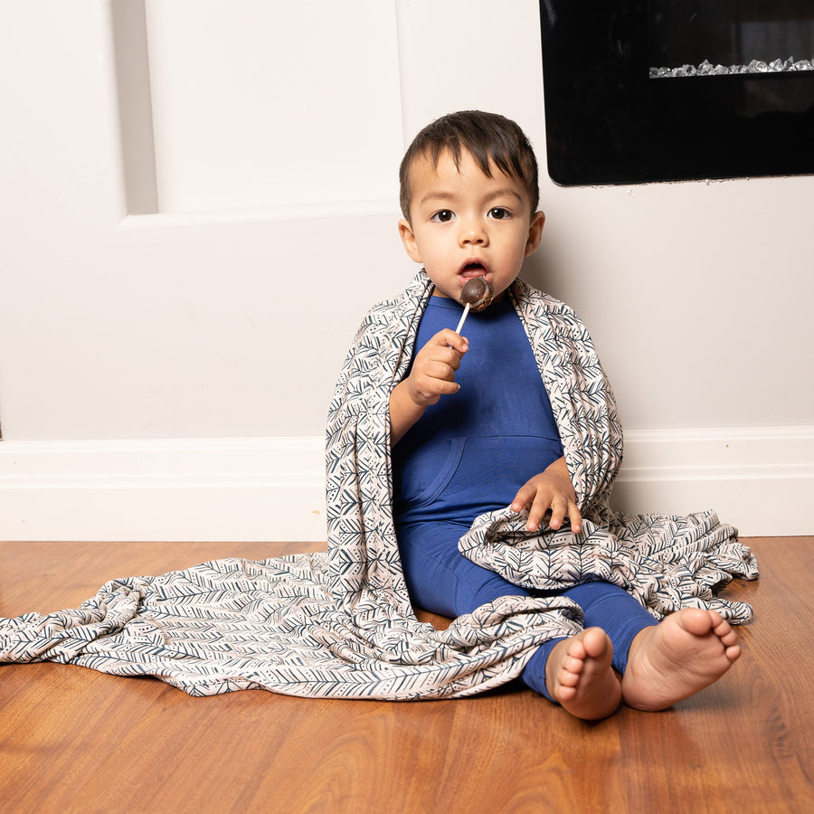 Blanket in Green Arrows | Bamboo Viscose