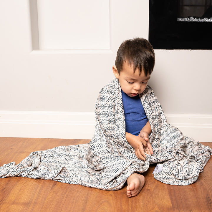Blanket in Green Arrows | Bamboo Viscose