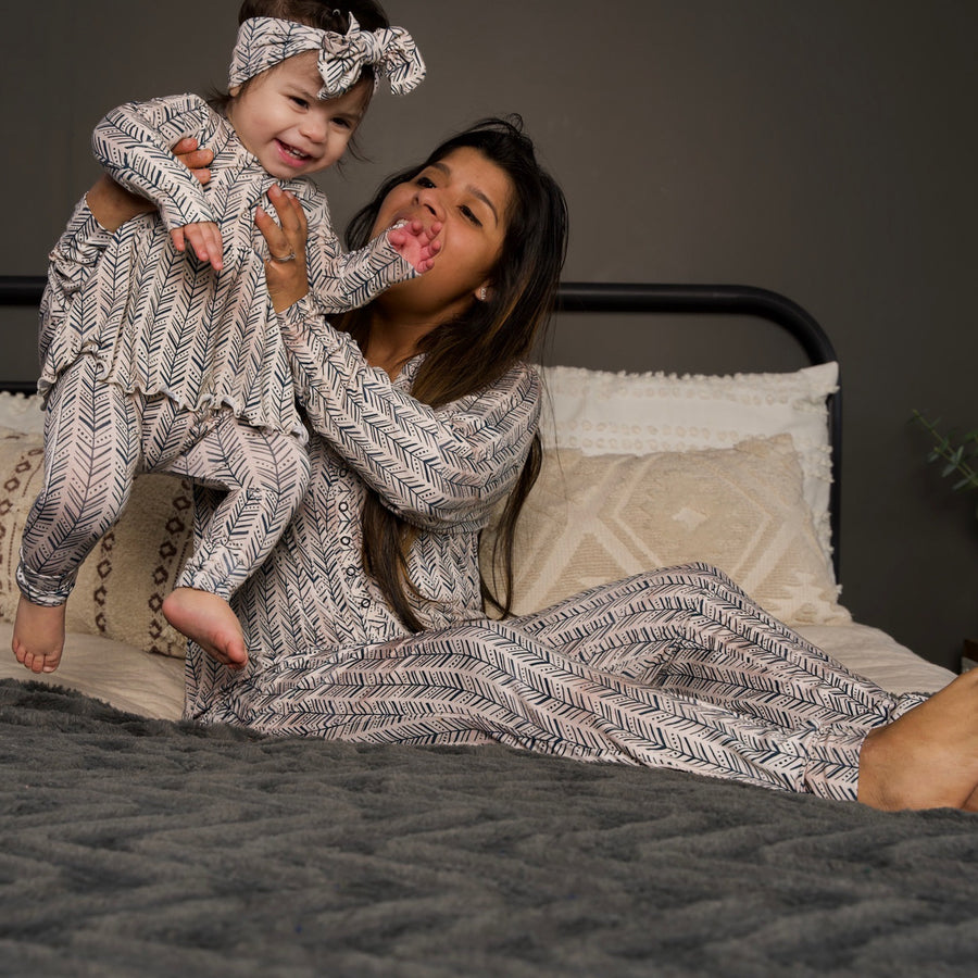 Women’s 2 pc Loungewear Set in Green Arrows | Bamboo Viscose