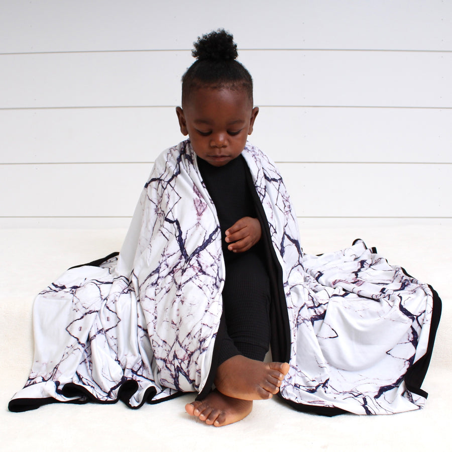 Blanket in Marbled Bianco | Bamboo Viscose