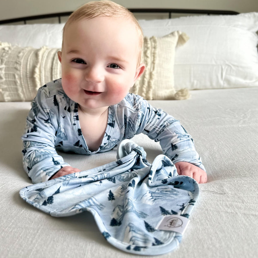 Lovey in Winter Mountains | Bamboo Viscose